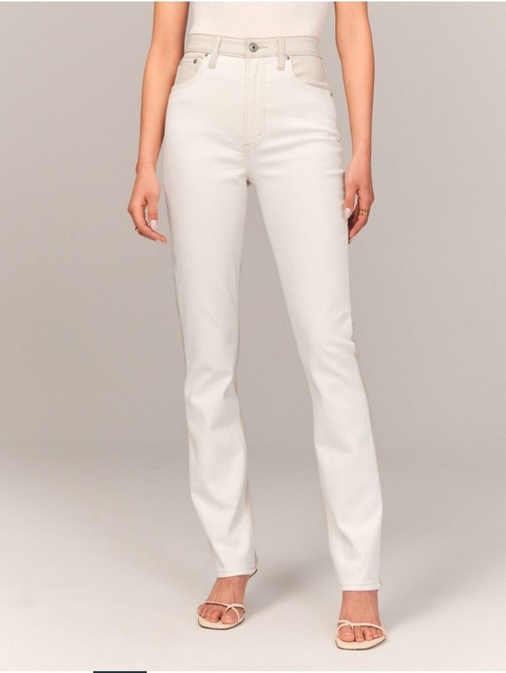 NWT Abercrombie The '90s Straight Ultra High Rise Jeans 33/16R Cream